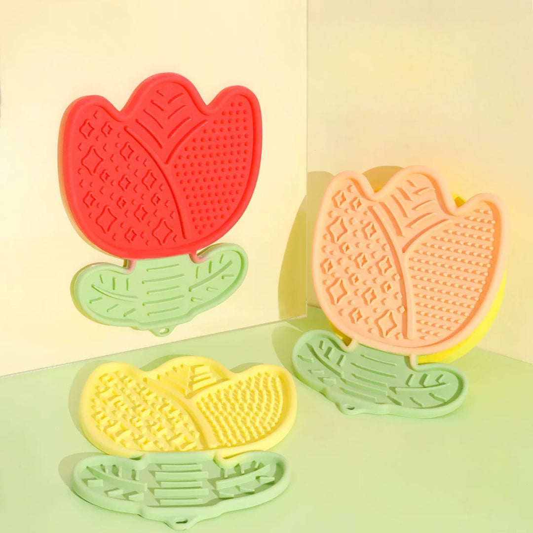 Flower Slow Feeder Lick Mat
