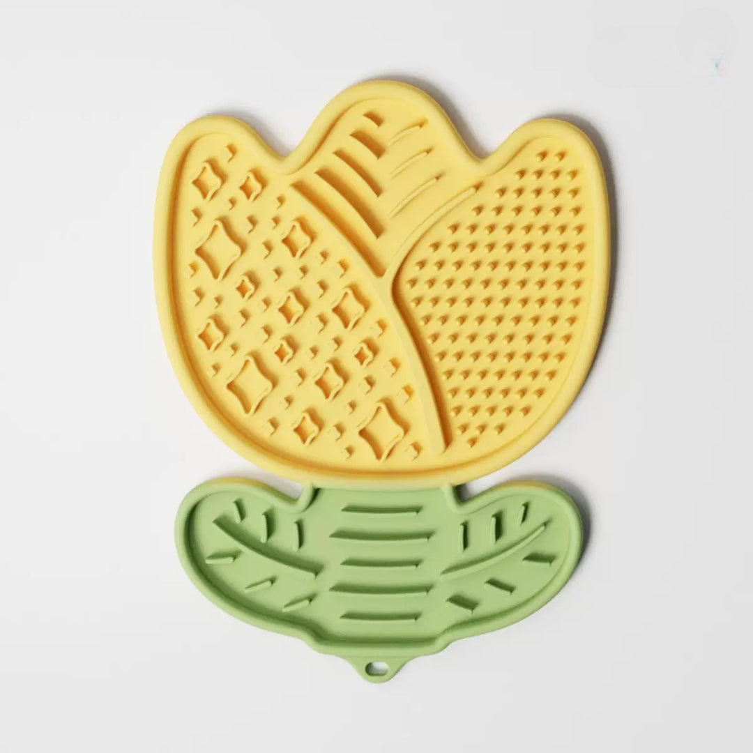 Flower Slow Feeder Lick Mat