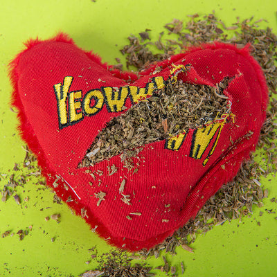 Yeowww! Catnip Cat Toy Hearrrt Attack
