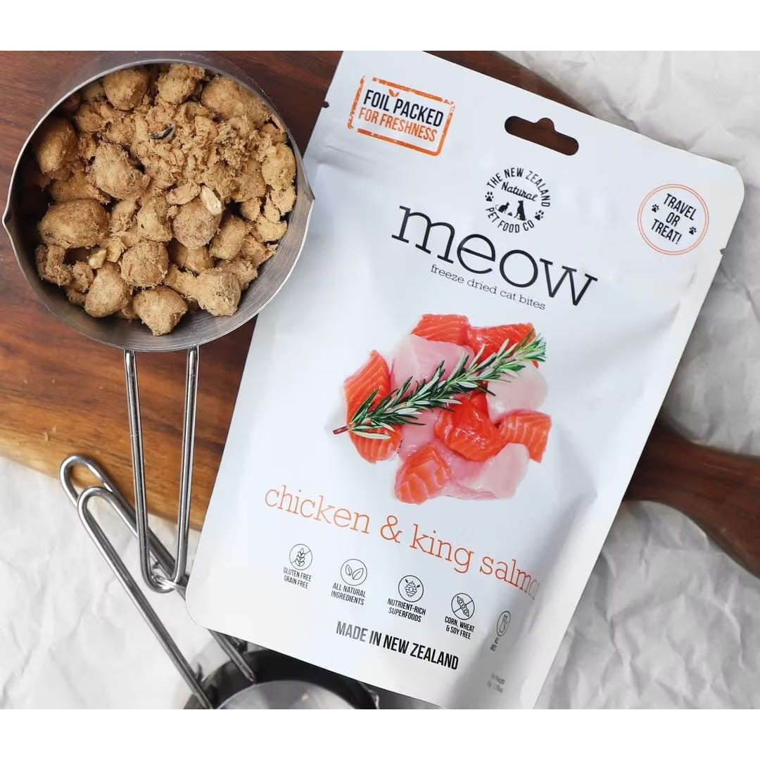 The New Zealand Natural Meow Freeze Dried Cat Food Chicken & King Salmon