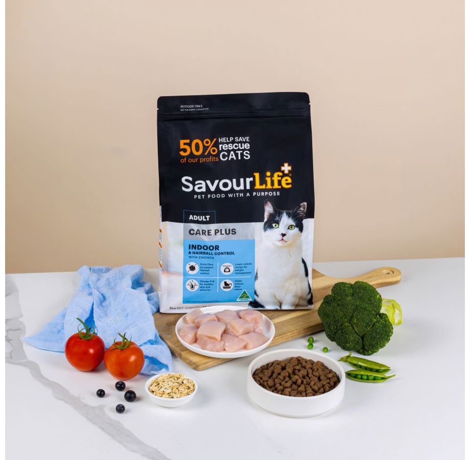 SavourLife Adult Cat Dry Food Care Plus Indoor & Hairball Control Chicken